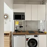 Nouveau Appartement 2P Parisien