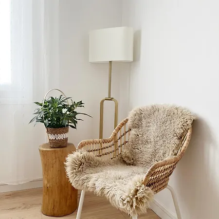 Nouveau 2p Parisien Apartment Paris