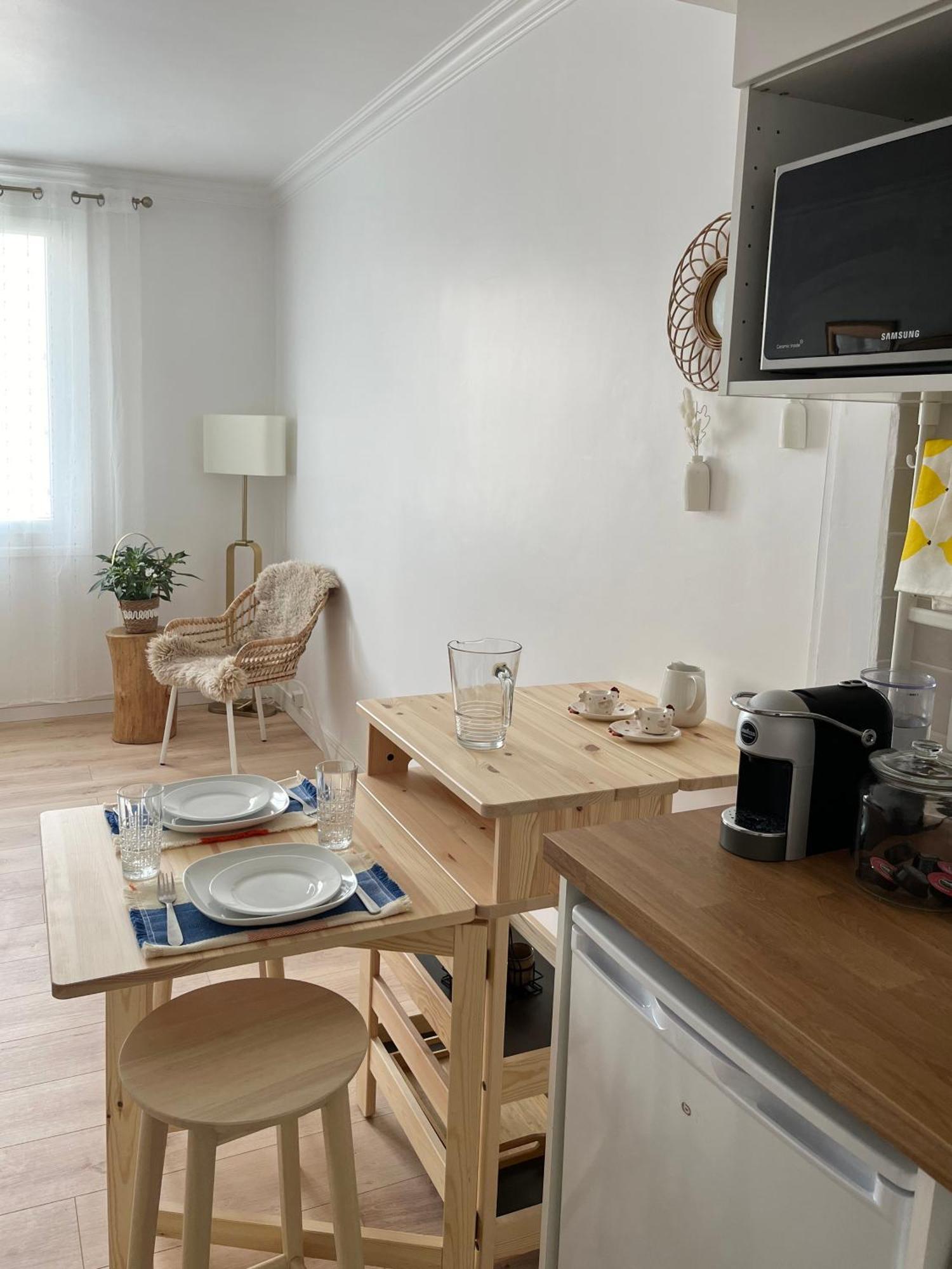 Apartment Nouveau 2p Parisien